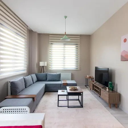 アパート Modern 1br With Elegant Design In Goektuerk *